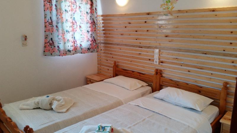 Pension Nychterida Маратиас Экстерьер фото